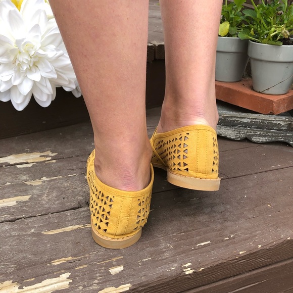 LAST PAIR! New Faux Suede Laser Cut Flats- Mustard - Picture 8 of 8
